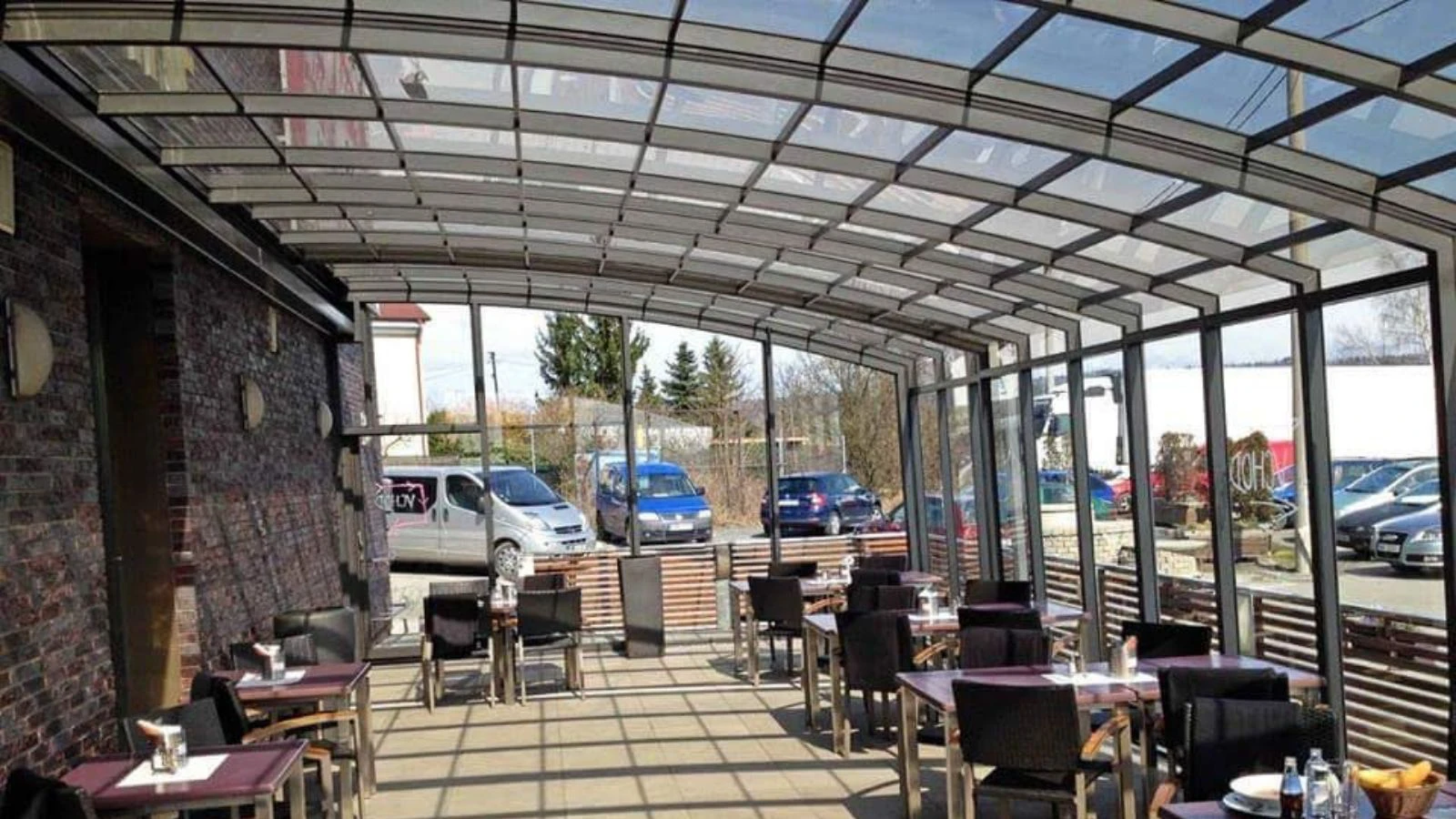 Arkayu patio retractable enclosure for restaurant 18
