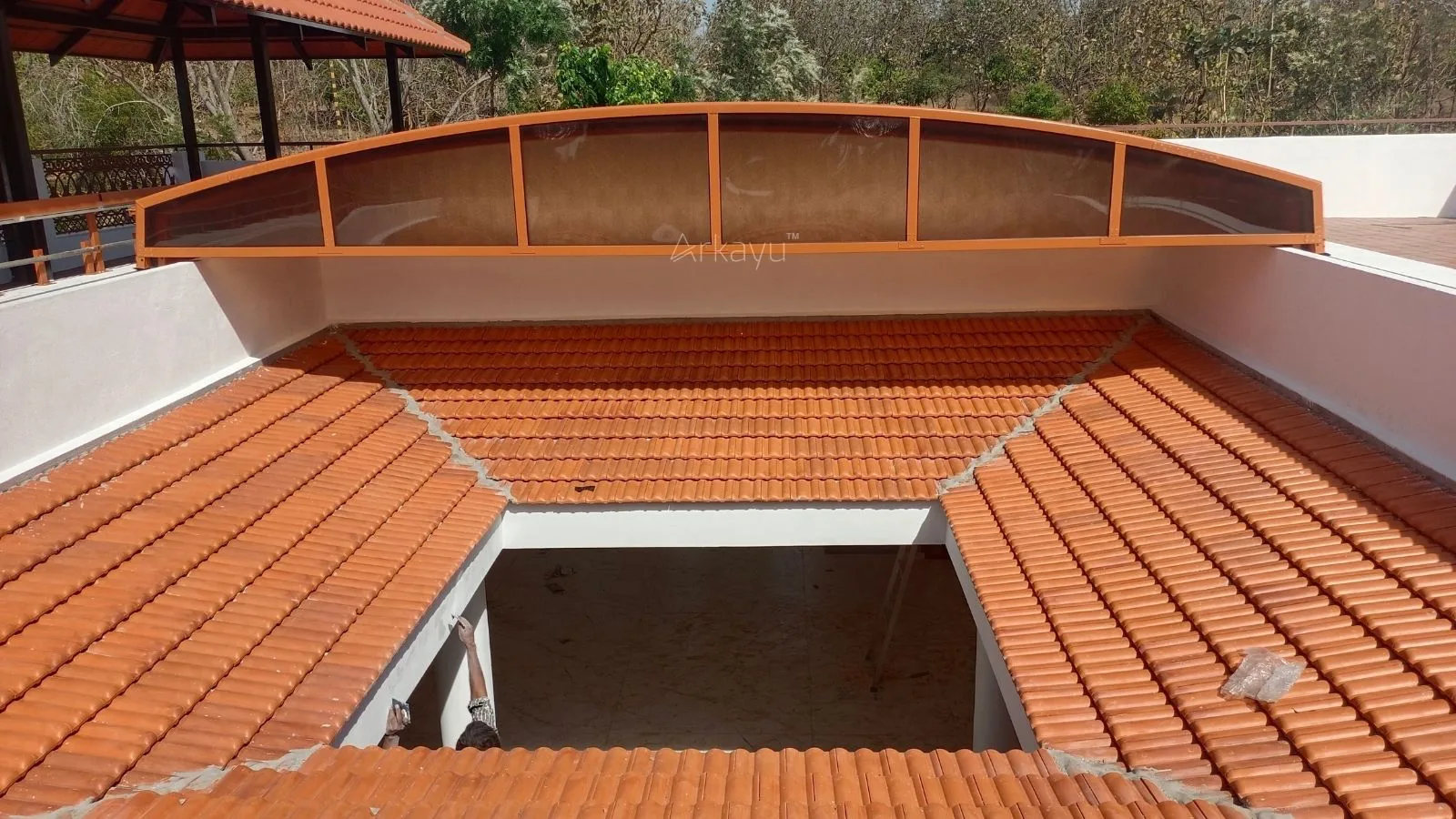 arkayu motorised roof