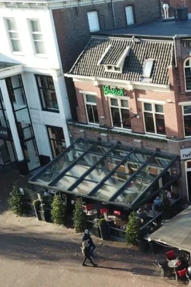 arkayu glass retractable roof for a restaurant 18