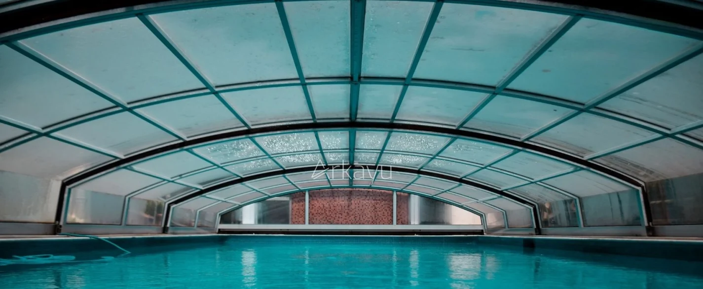 Arkayu swimming pool retractable enclosure